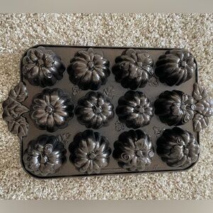 Nordic ware pumpkin patch pan